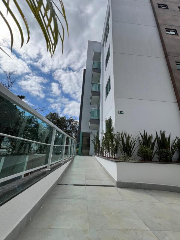 Cobertura, Planalto, 2 Quartos, 2 Vagas, 1 Suíte