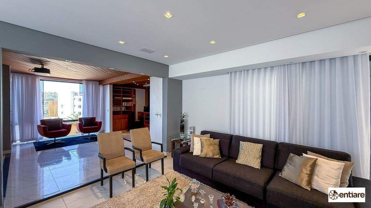 Casa, Santa Lúcia, 5 Quartos, 4 Vagas, 2 Suítes