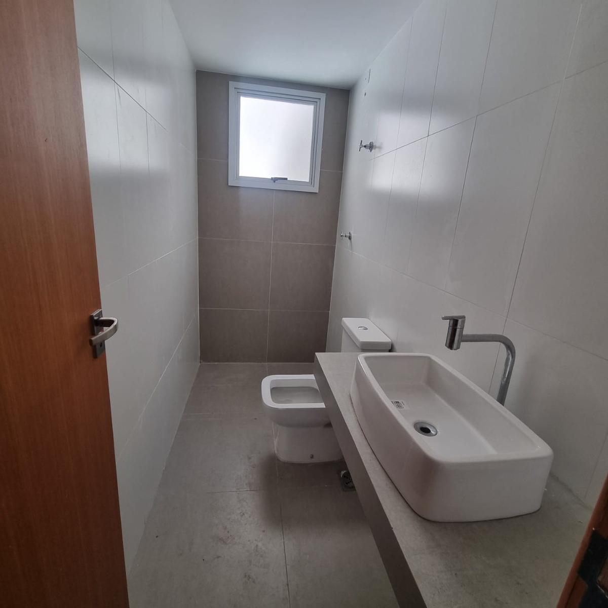 Apartamento, Floresta, 3 Quartos, 2 Vagas, 1 Suíte