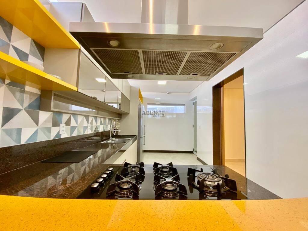 Apartamento, Cabral, 4 Quartos, 0 Vaga, 2 Suítes