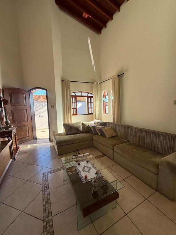 Casa, Bela Vista, 3 Quartos, 2 Vagas, 1 Suíte