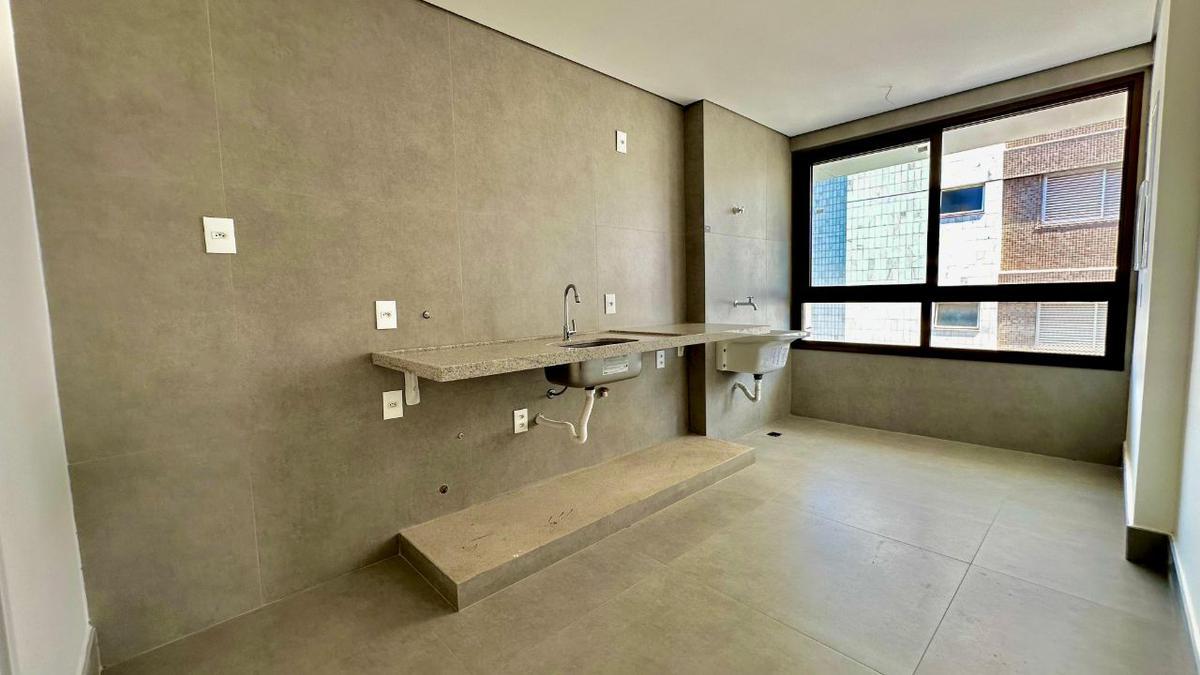 Apartamento, Santa Efigênia, 3 Quartos, 2 Vagas, 2 Suítes