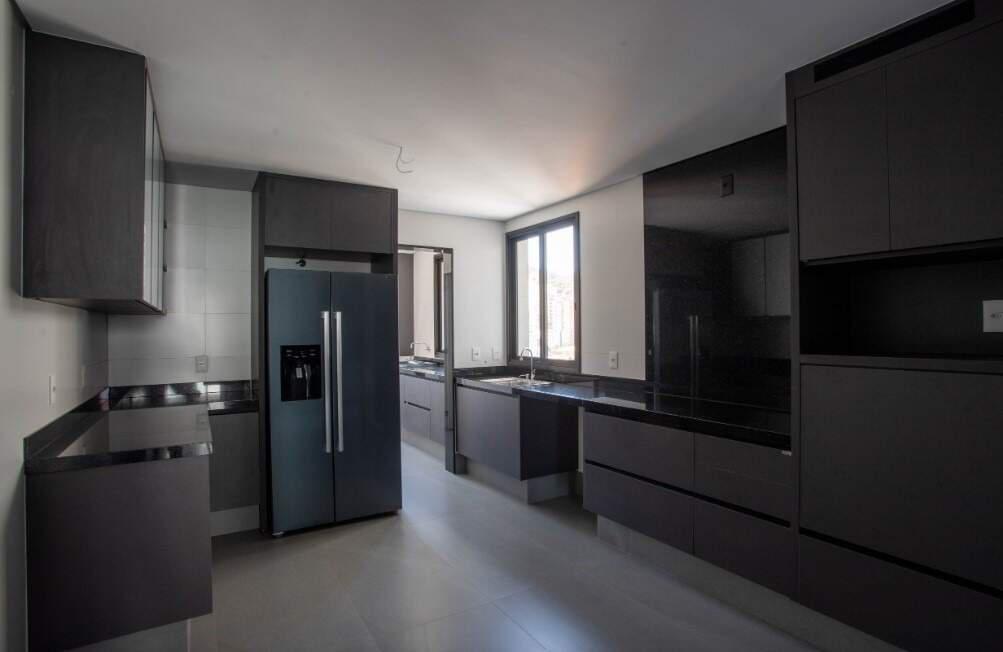 Apartamento, Serra, 4 Quartos, 4 Vagas, 2 Suítes