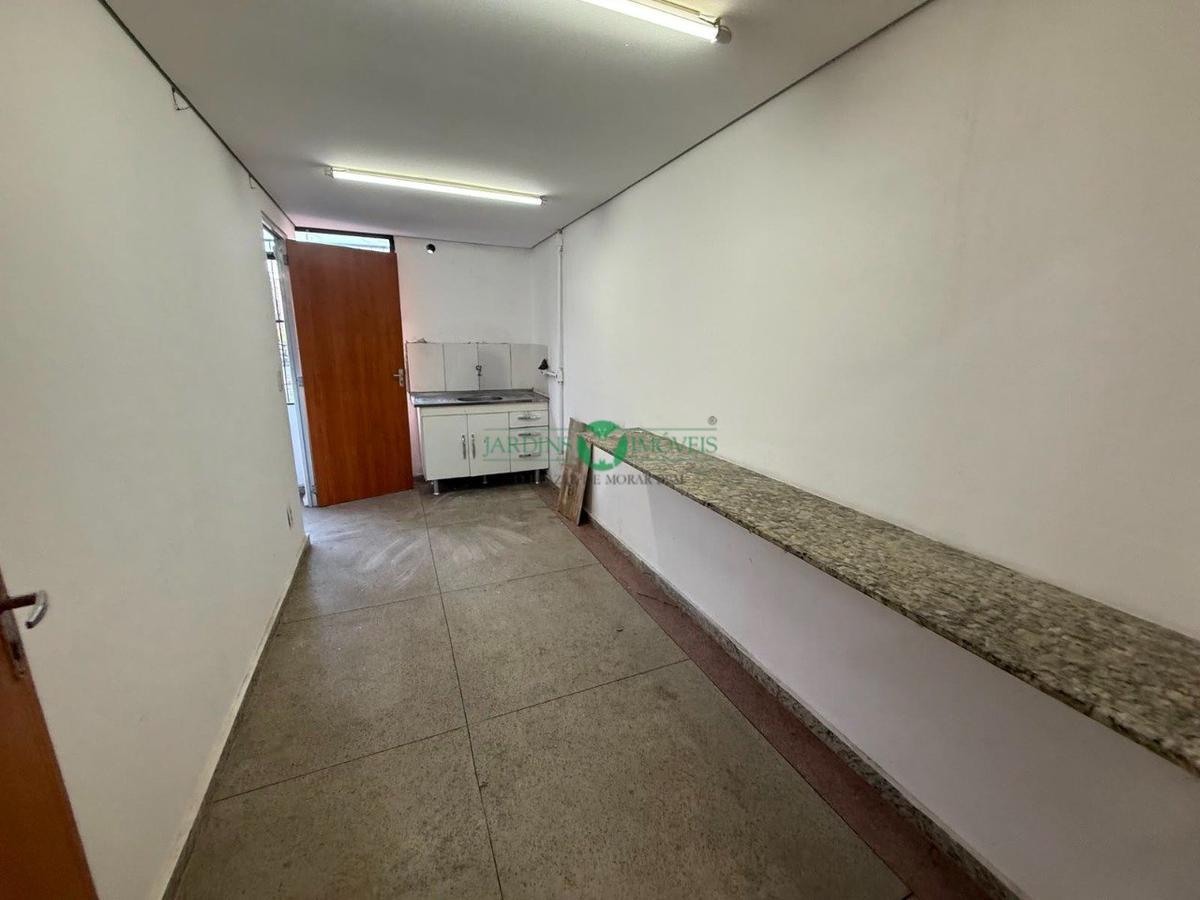 Galpão, São Francisco, 0 Quarto, 0 Vaga