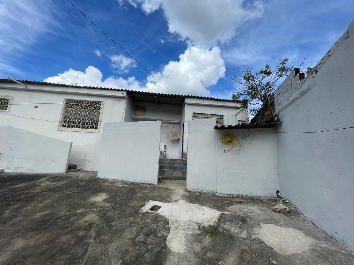 Casa, Eymard, 3 Quartos, 10 Vagas