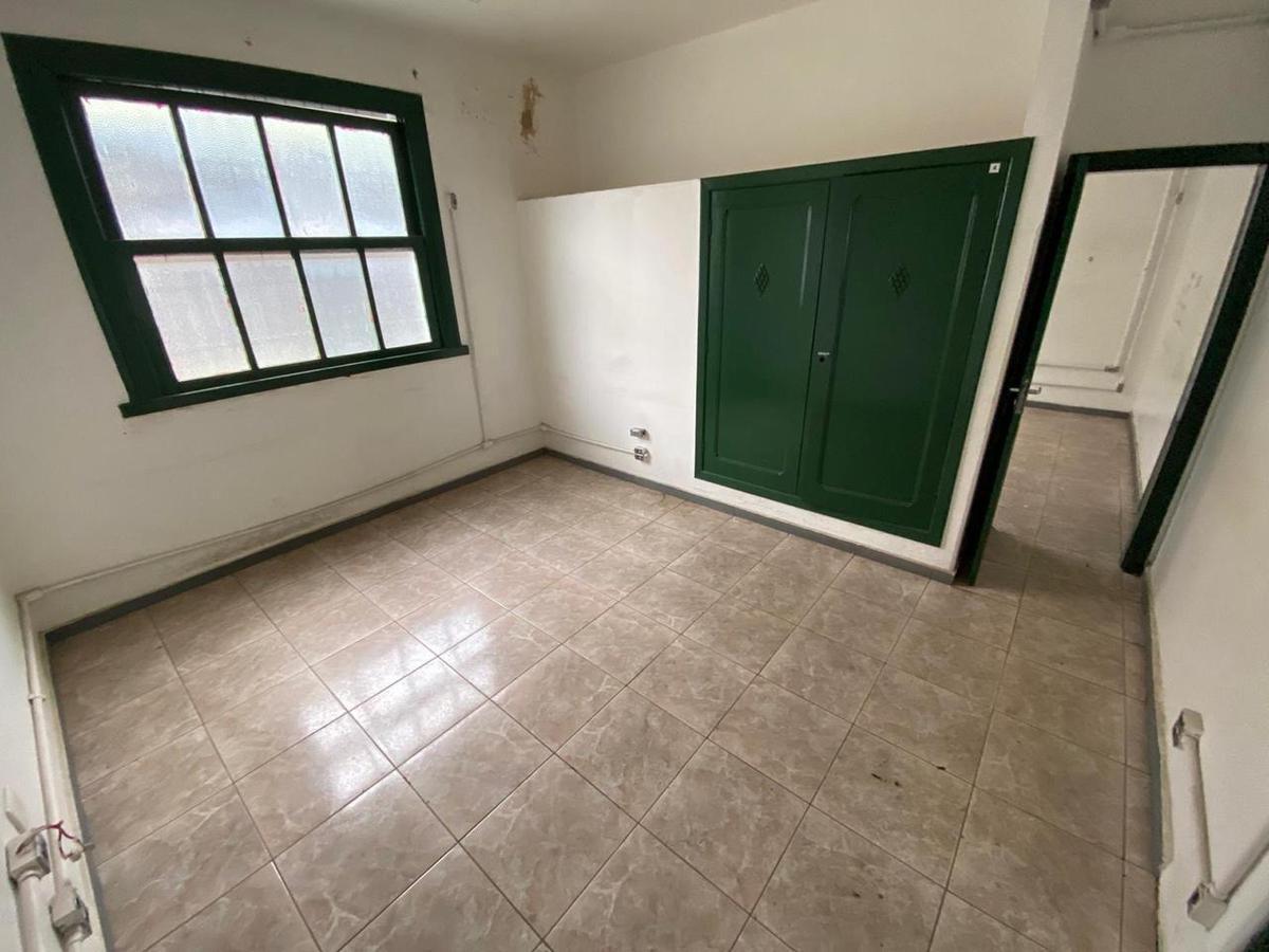 Prédio, São Francisco, 0 Quarto, 20 Vagas