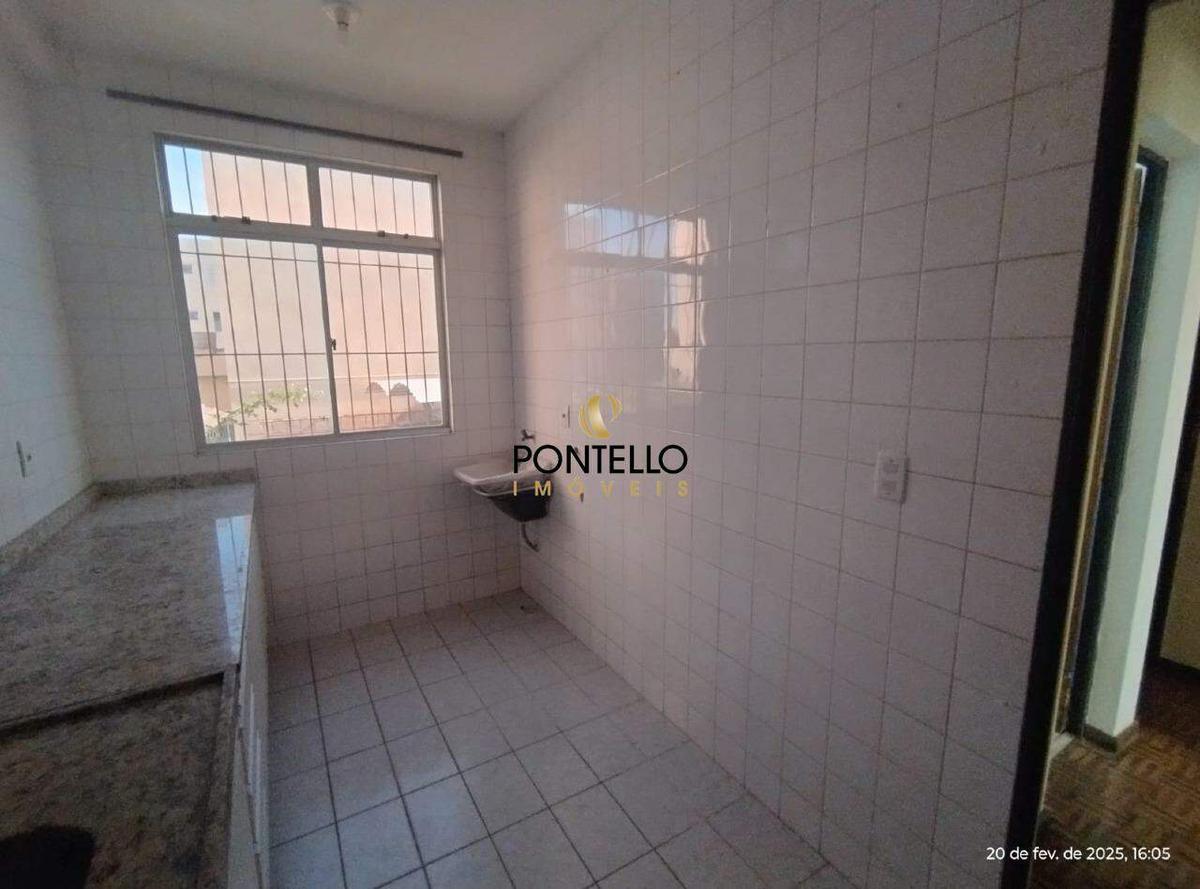 Apartamento, Santa Rita de Cássia, 2 Quartos, 1 Vaga