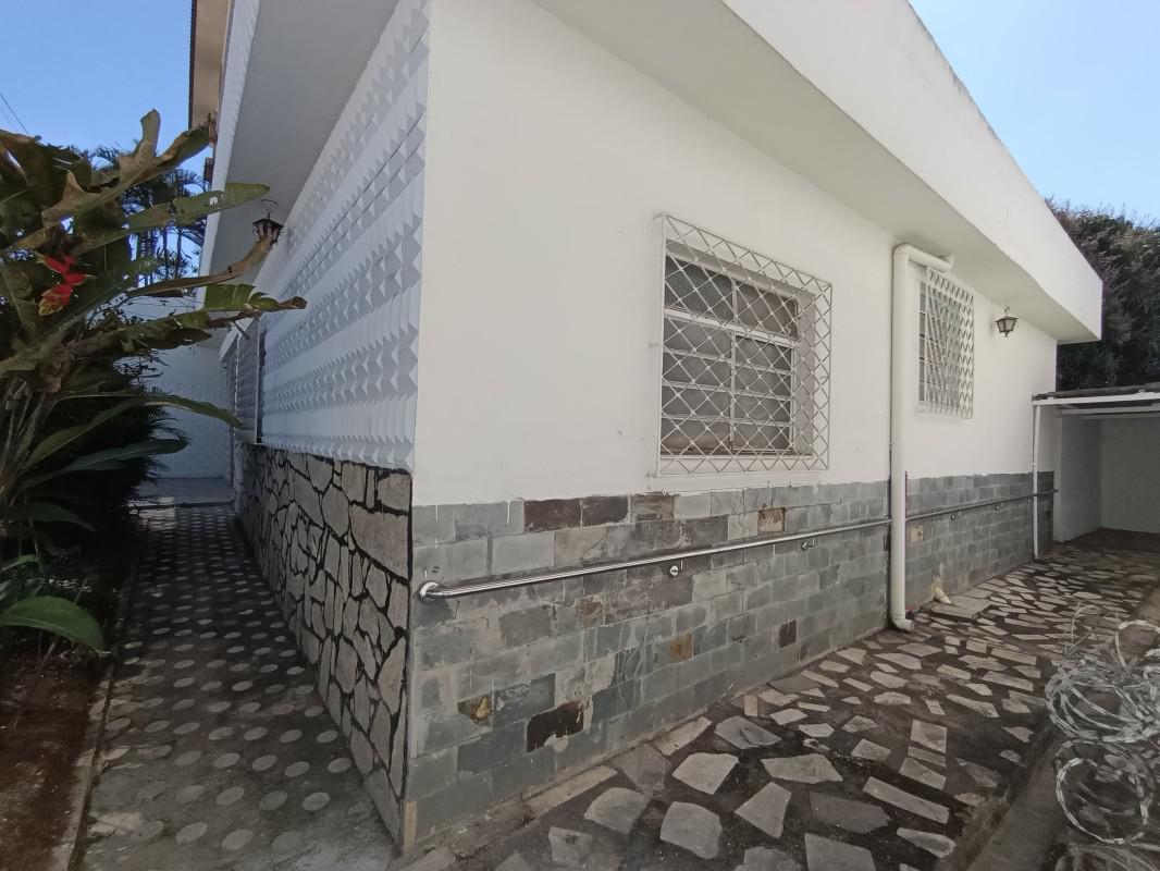 Casa, Caiçaras, 3 Quartos, 4 Vagas, 1 Suíte