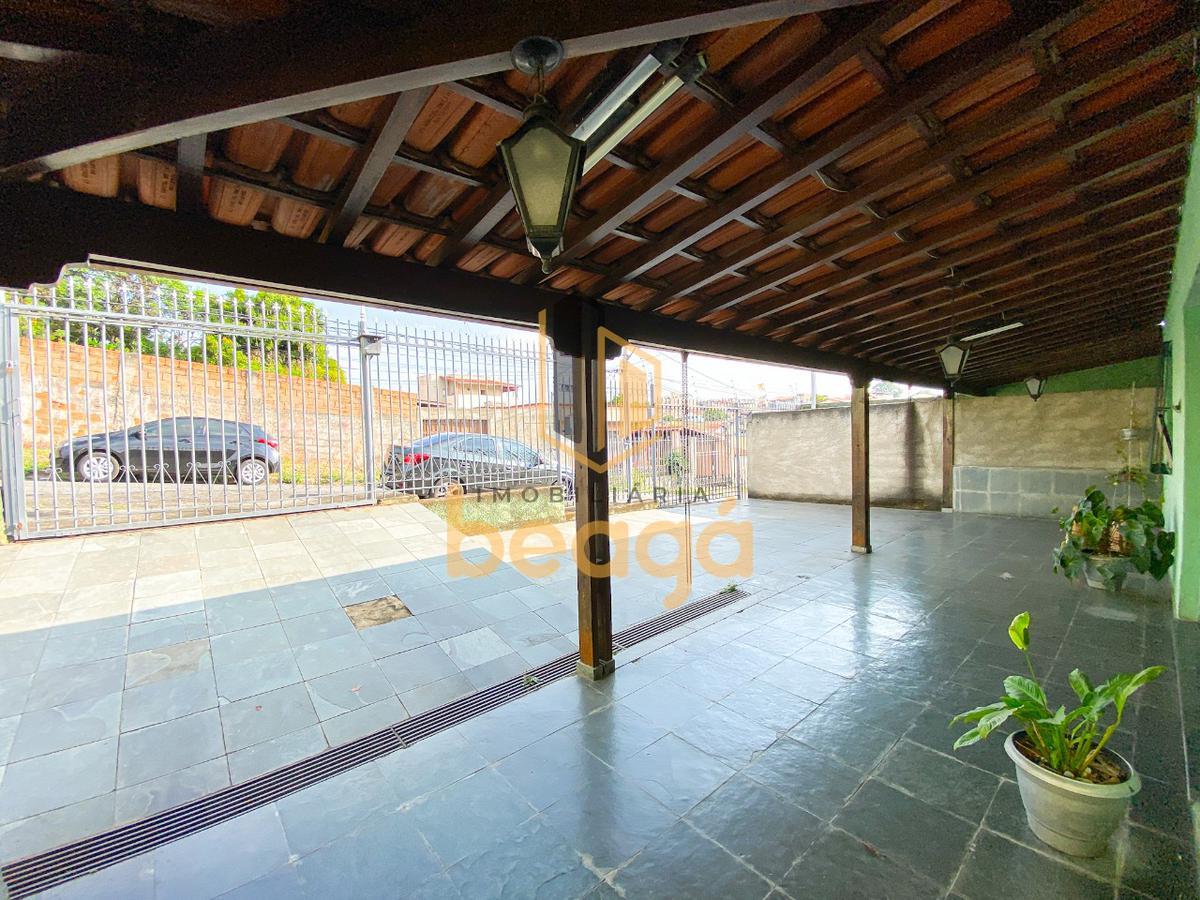 Casa, Parque Turistas, 3 Quartos, 8 Vagas, 2 Suítes