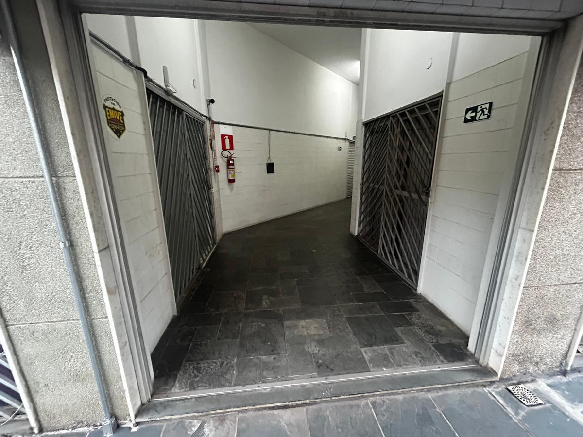 Andar, Savassi, 0 Quarto, 0 Vaga