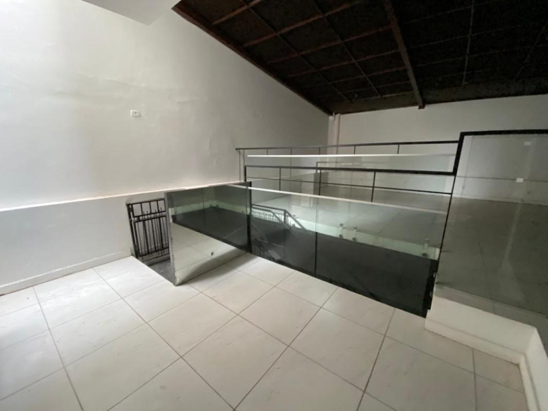 Casa Comercial, Lourdes, 5 Quartos, 0 Vaga