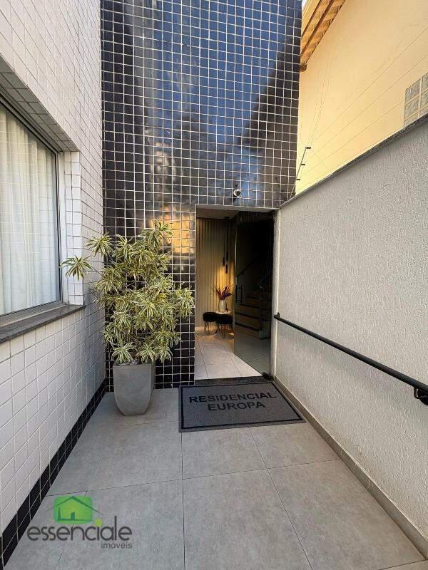 Apartamento, Europa, 2 Quartos, 1 Vaga