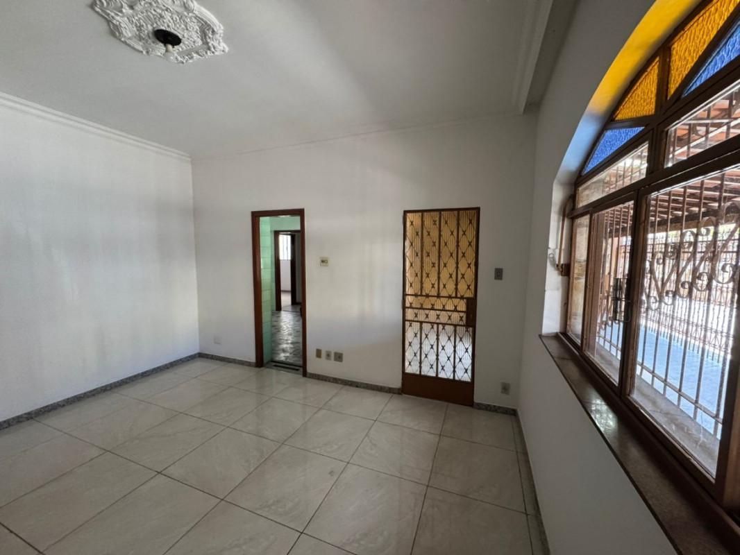 Casa, Graça, 4 Quartos, 2 Vagas, 1 Suíte