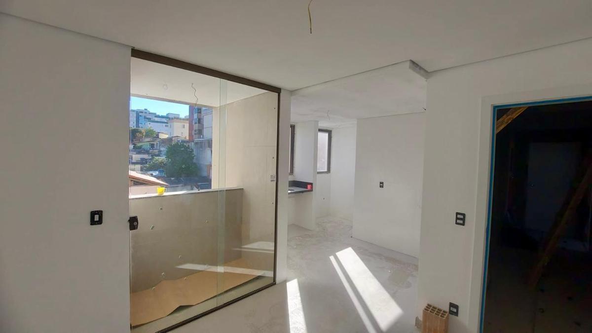 Cobertura, Sagrada Família, 3 Quartos, 2 Vagas, 1 Suíte