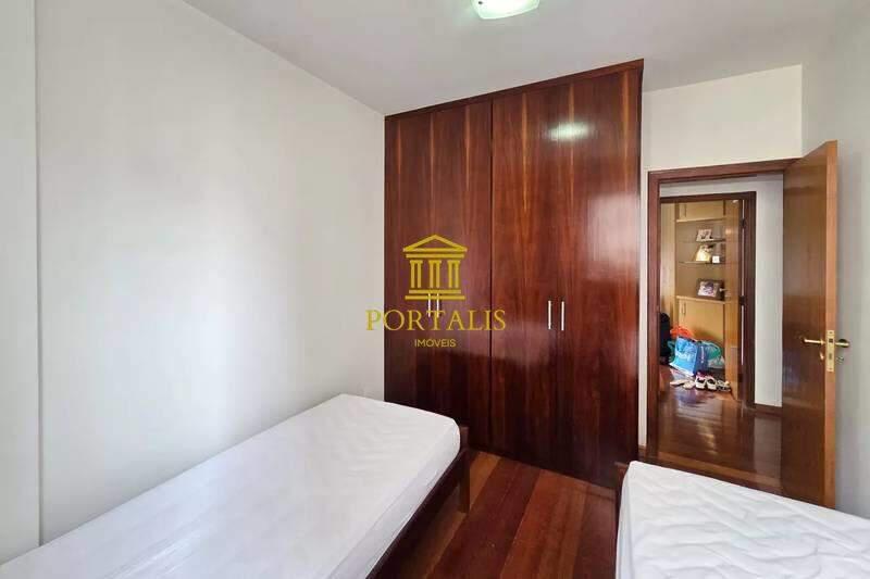 Apartamento, Luxemburgo, 4 Quartos, 3 Vagas, 1 Suíte