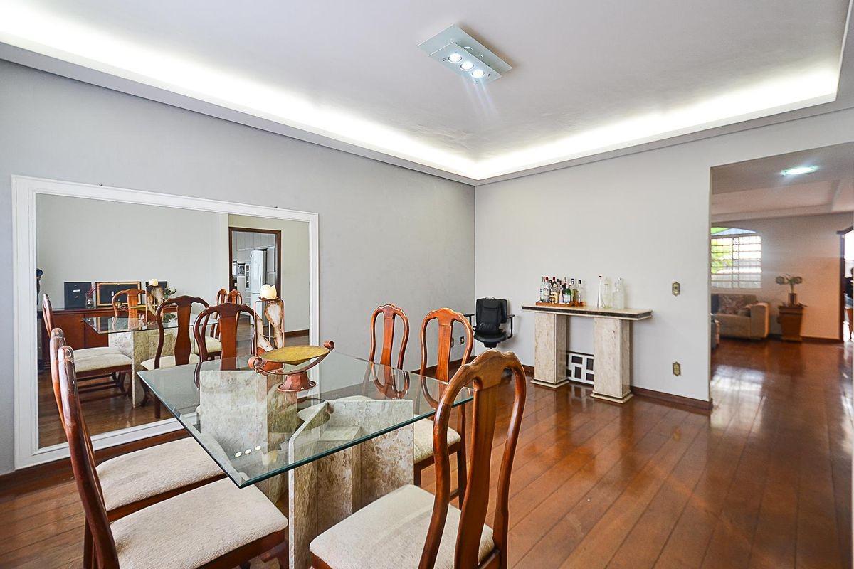 Casa, Palmares, 8 Quartos, 5 Vagas, 2 Suítes