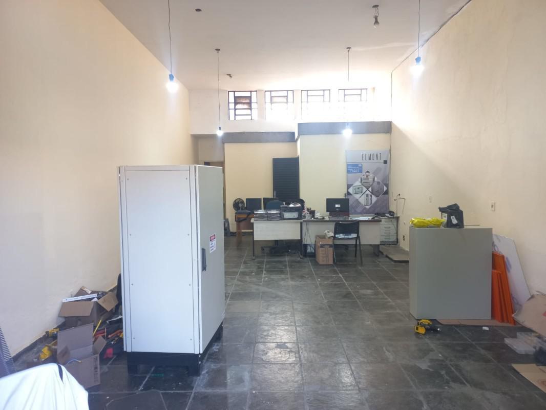 Andar, Santa Mônica, 0 Quarto, 20 Vagas