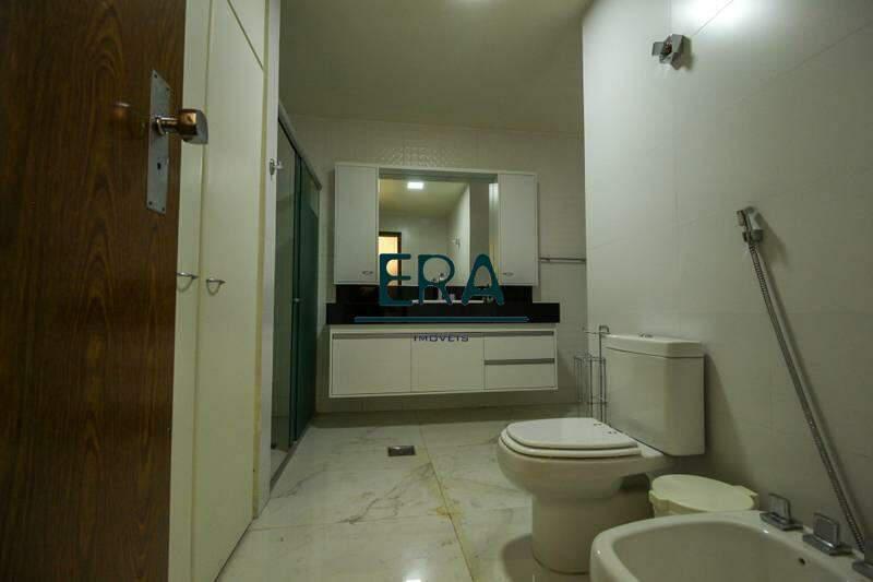 Apartamento, Funcionários, 4 Quartos, 2 Vagas, 1 Suíte