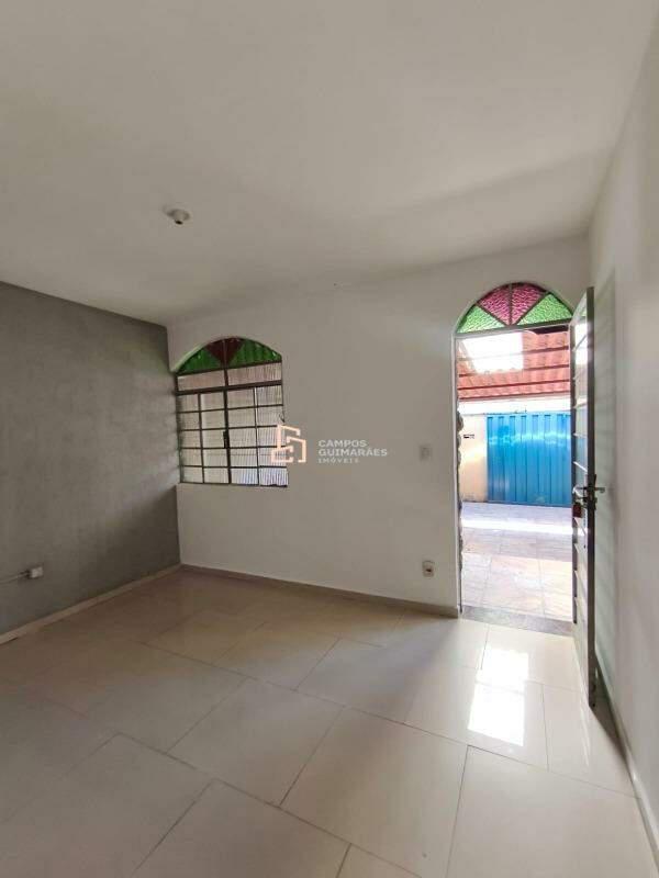Casa, Átila de Paiva, 3 Quartos, 2 Vagas, 1 Suíte