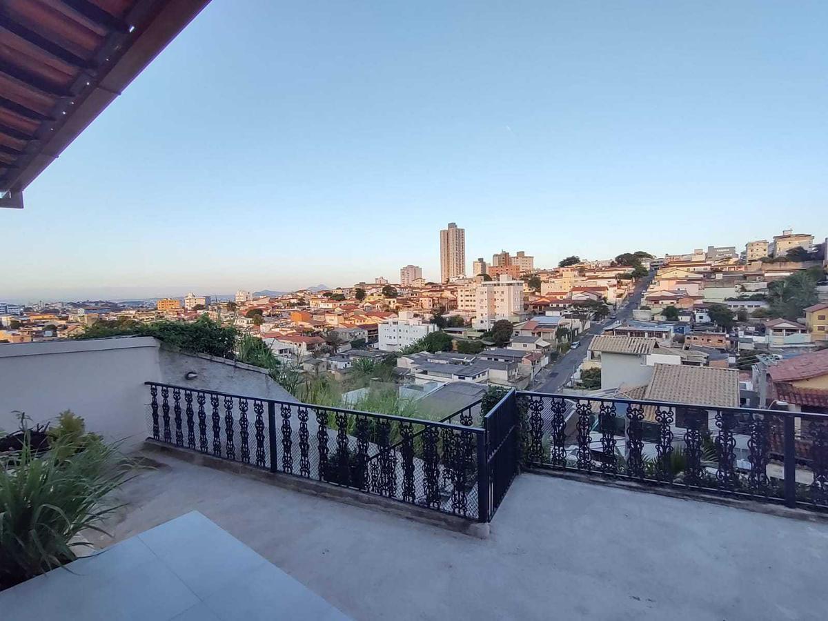 Casa, Alto Caiçaras, 4 Quartos, 6 Vagas, 1 Suíte