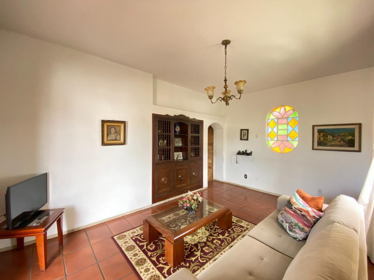 Casa, Sagrada Família, 7 Quartos, 4 Vagas, 2 Suítes