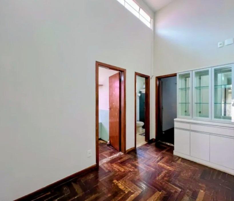 Casa, Castelo, 3 Quartos, 2 Vagas, 1 Suíte