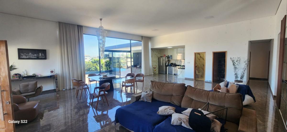 Casa, Serra dos Bandeirantes, 4 Quartos, 4 Vagas, 4 Suítes