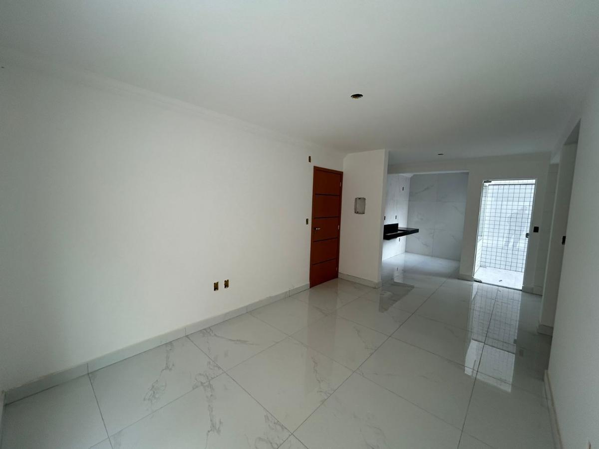 Apartamento, Santa Cruz Industrial, 3 Quartos, 2 Vagas, 1 Suíte