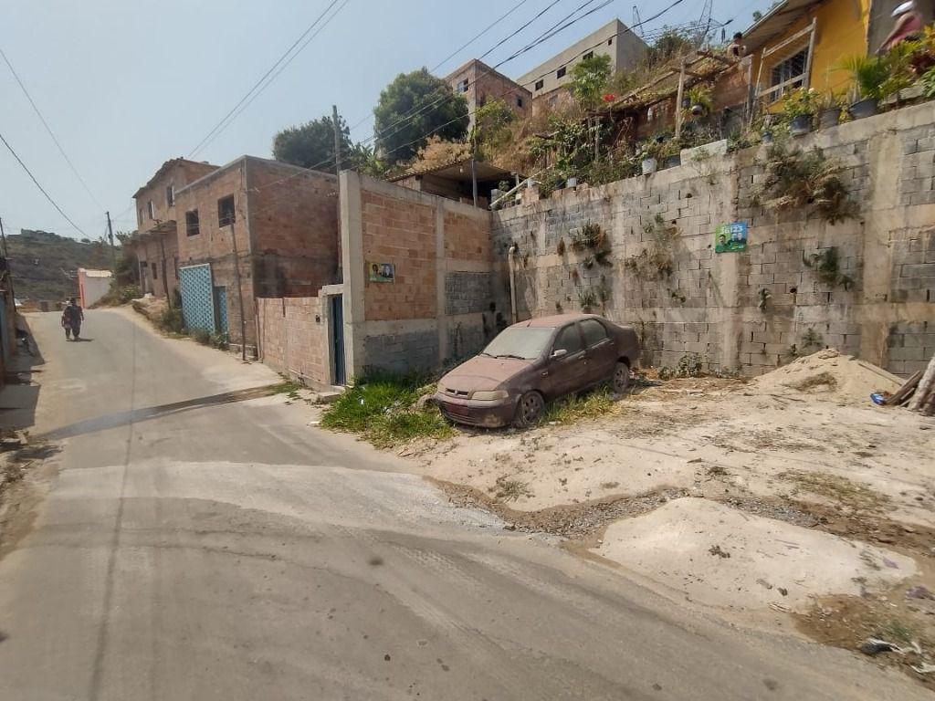 Casa, São José, 1 Quarto, 0 Vaga