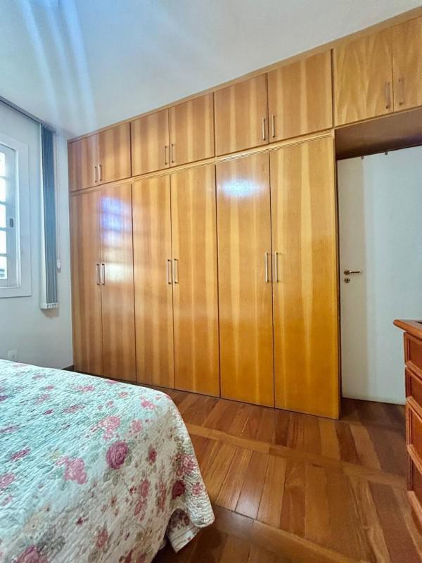 Casa, Castelo, 4 Quartos, 3 Vagas, 1 Suíte