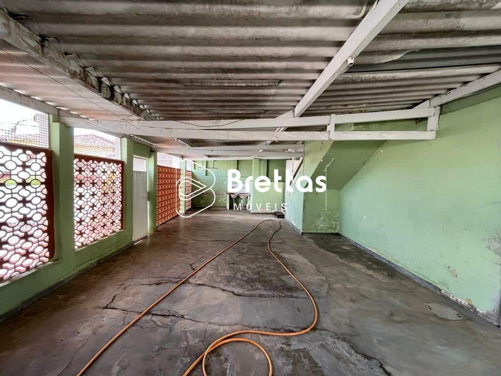 Casa, Centro, 4 Quartos, 3 Vagas, 2 Suítes