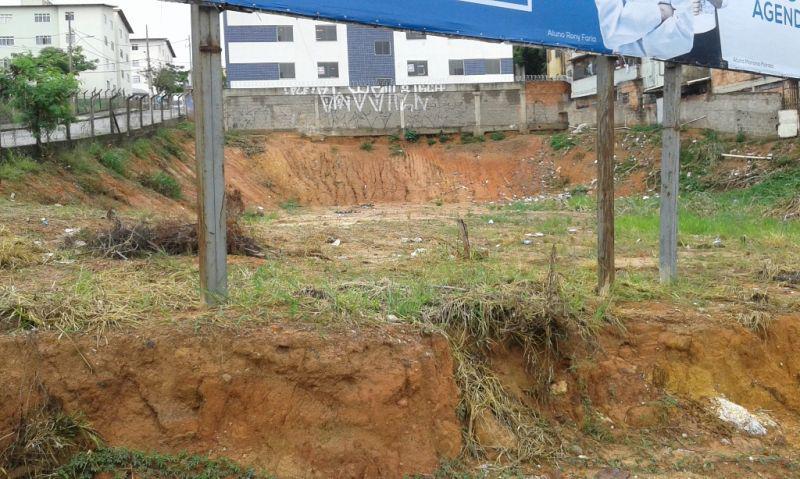 Lote, Heliópolis, 0 Quarto, 0 Vaga