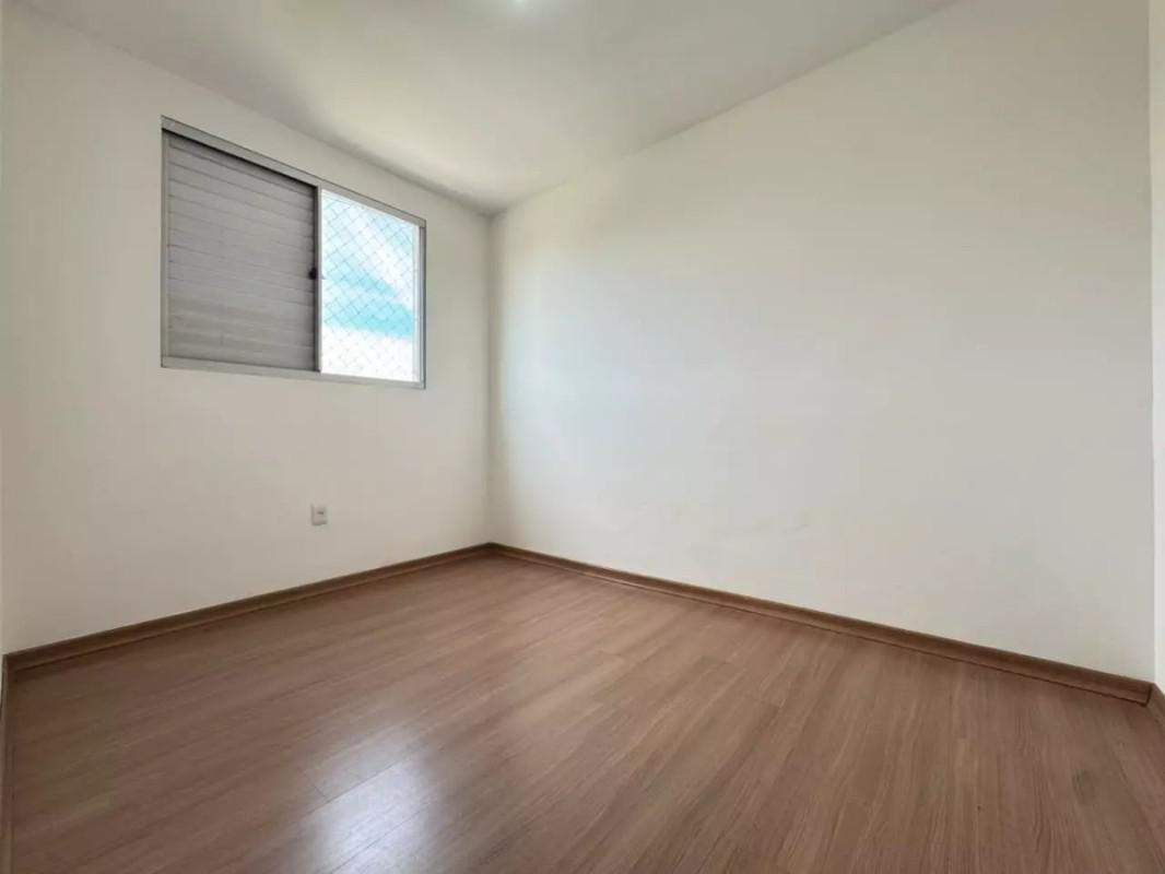 Apartamento, Teixeira Dias (barreiro), 2 Quartos, 1 Vaga