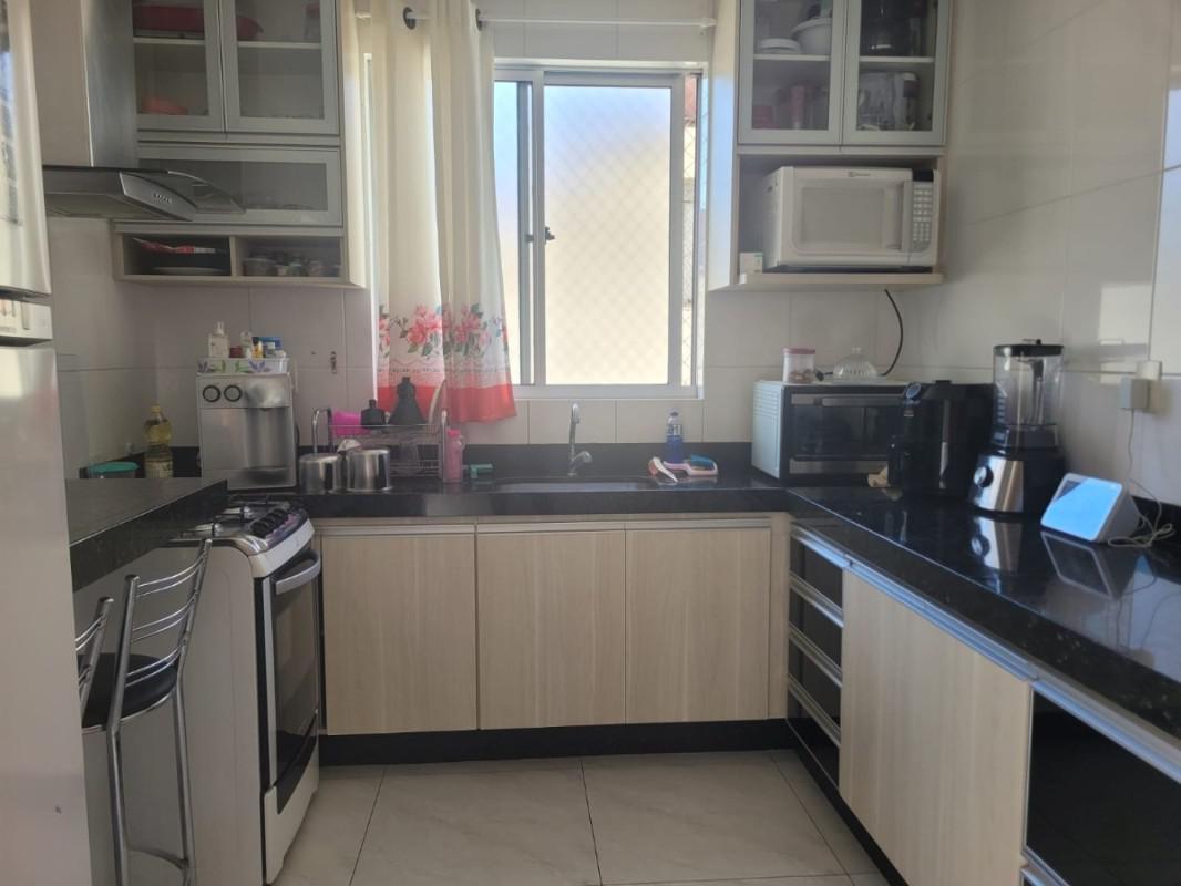 Apartamento, Sagrada Família, 3 Quartos, 2 Vagas, 1 Suíte