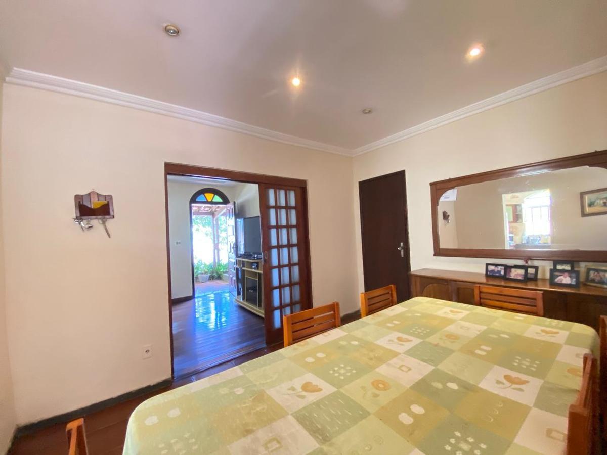 Casa, Horto, 4 Quartos, 7 Vagas, 2 Suítes