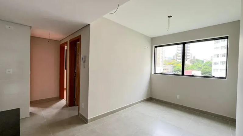 Apartamento, Funcionários, 2 Quartos, 1 Vaga