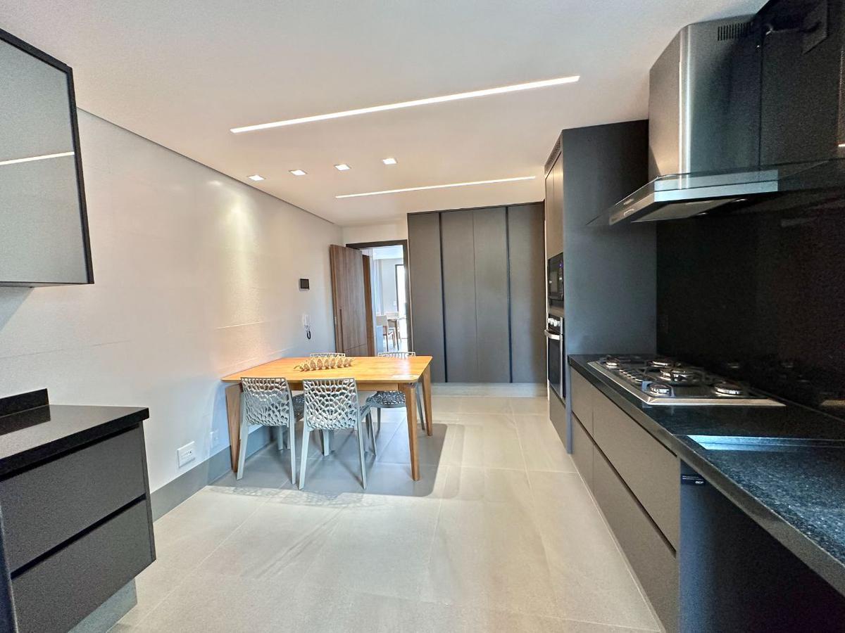 Apartamento, Serra, 4 Quartos, 4 Vagas, 2 Suítes