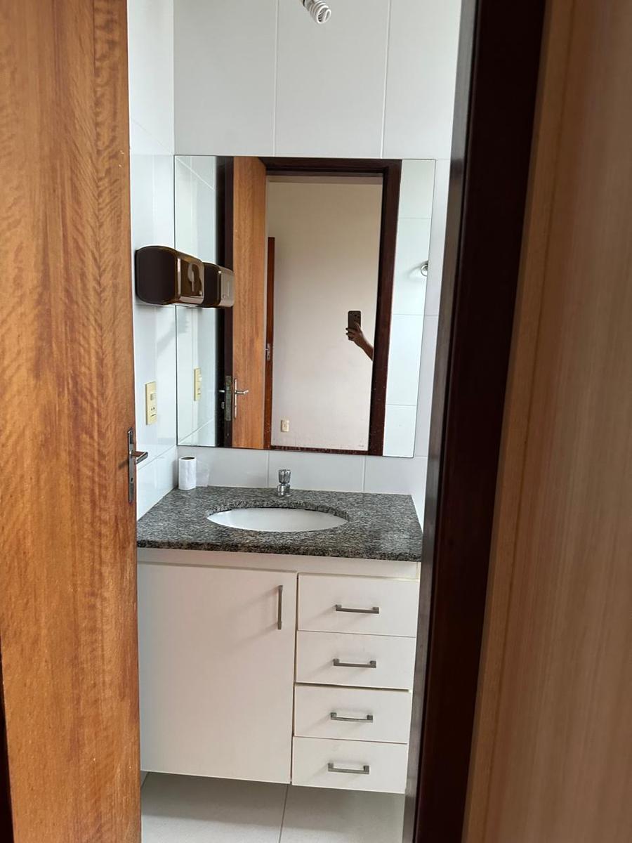 Apartamento, Sagrada Família, 2 Quartos, 1 Vaga, 1 Suíte