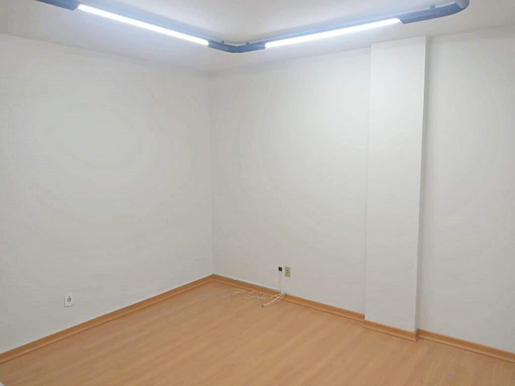 Sala, Centro, 0 Quarto, 0 Vaga