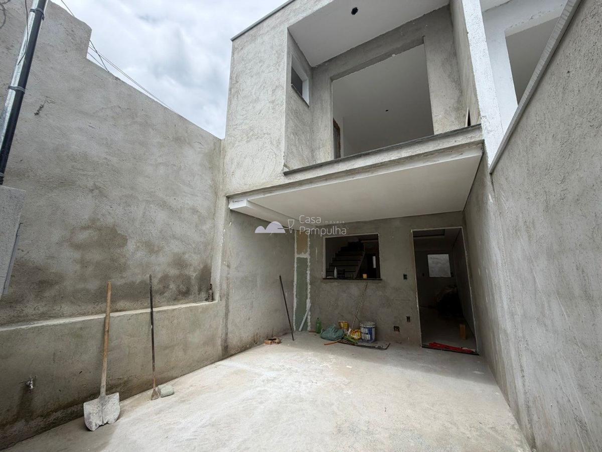 Casa, Piratininga (venda Nova), 2 Quartos, 1 Vaga, 2 Suítes