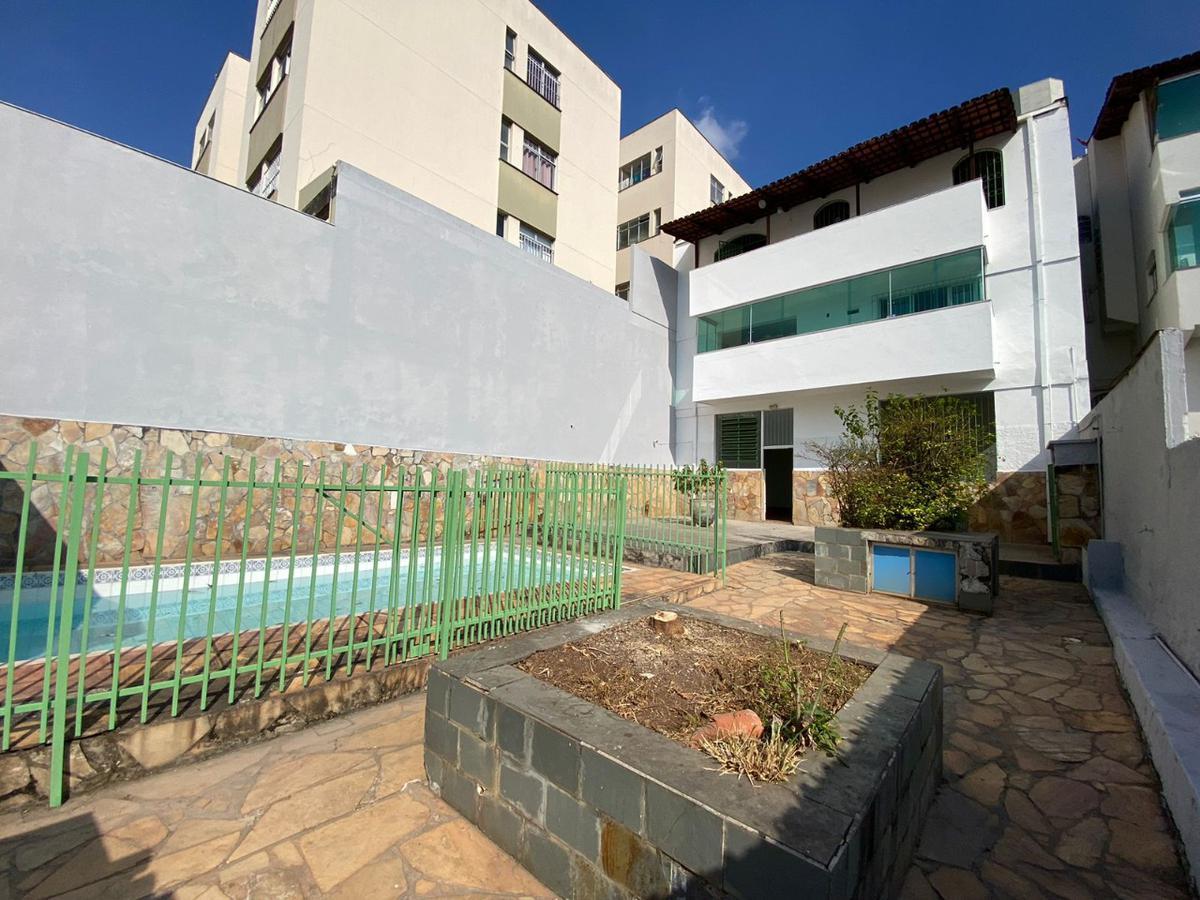 Casa, Colégio Batista, 5 Quartos, 3 Vagas, 1 Suíte