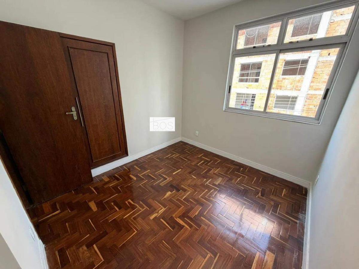 Apartamento, Sagrada Família, 3 Quartos, 1 Vaga, 1 Suíte