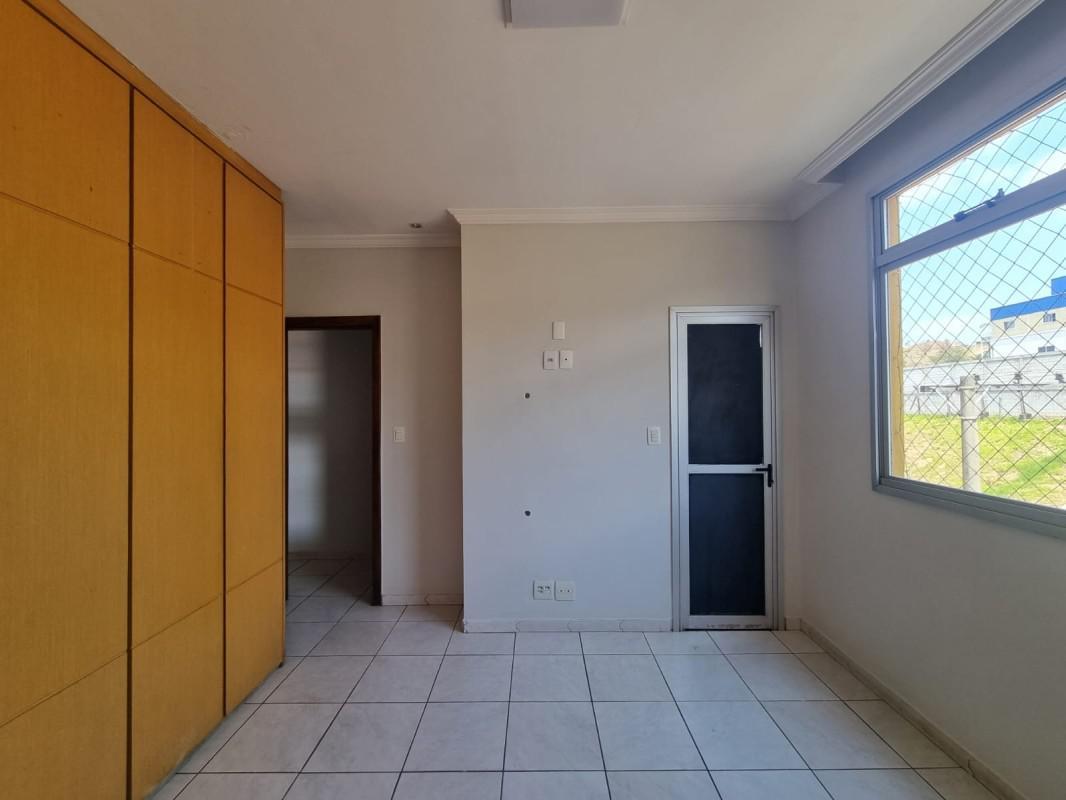 Cobertura, Jardim Riacho das Pedras, 4 Quartos, 2 Vagas, 2 Suítes