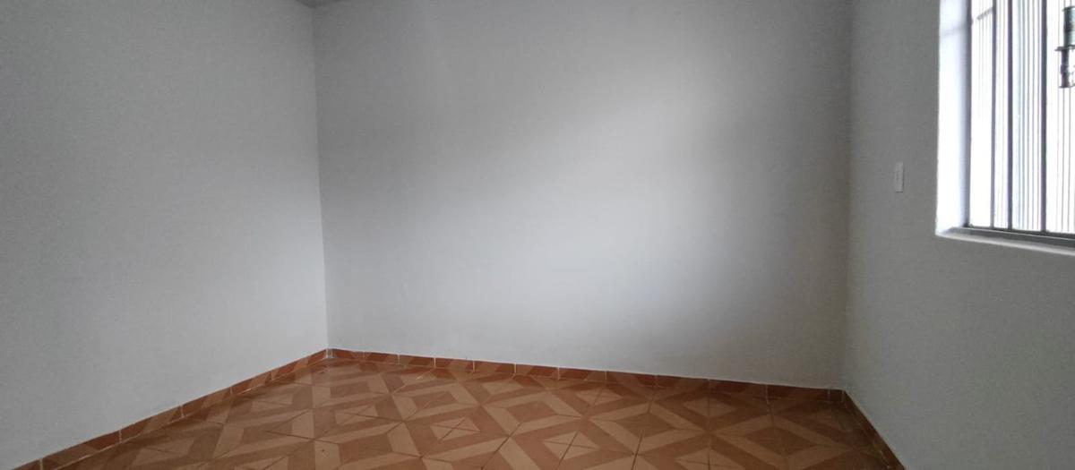 Casa, Palmeiras, 2 Quartos, 0 Vaga