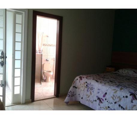 Casa, Castelo, 3 Quartos, 2 Vagas, 1 Suíte