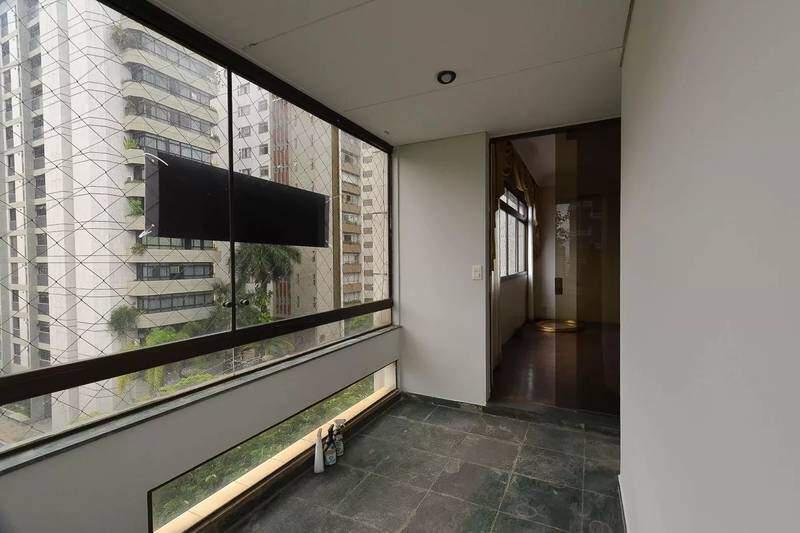 Apartamento, Funcionários, 4 Quartos, 3 Vagas, 2 Suítes