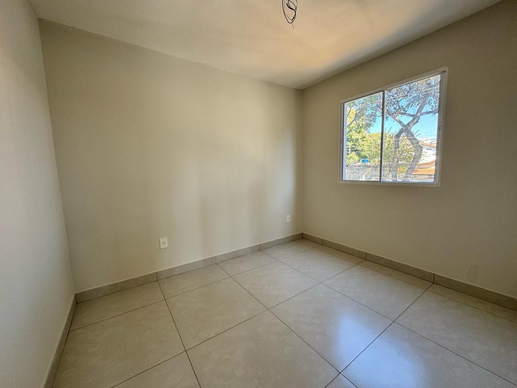 Apartamento, Santa Mônica, 2 Quartos, 1 Vaga