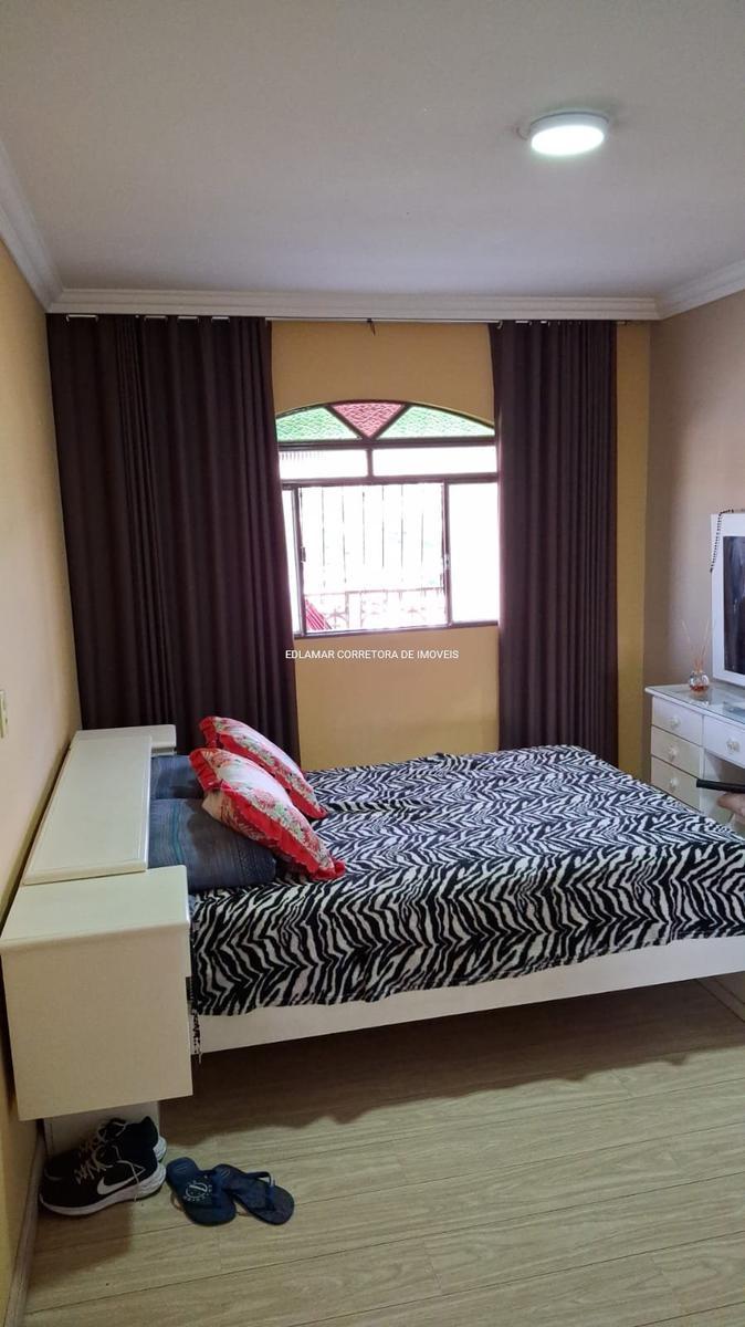 Casa, Industrial, 3 Quartos, 6 Vagas, 1 Suíte