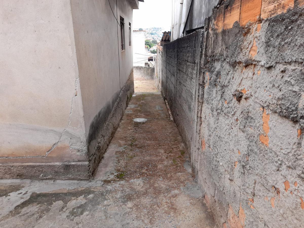 Casa, São Benedito, 2 Quartos, 5 Vagas