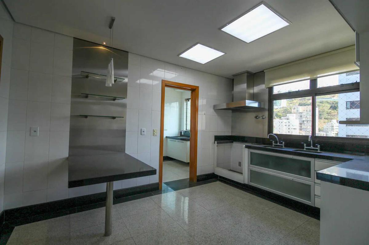 Apartamento, Santa Lúcia, 4 Quartos, 4 Vagas, 2 Suítes